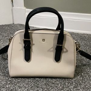 Medium size Kate Spade purse